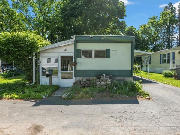 36 Patio Drive , Rochester, NY 14625