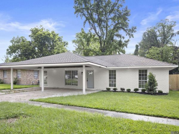 1310 Johnston St, Baker, LA 70714