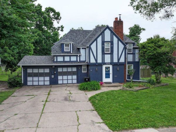 124 W Alta Vista, Ottumwa, IA 52501