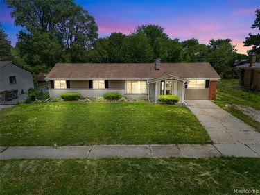 51056 Fairlane Drive , Shelby Twp, MI 48316