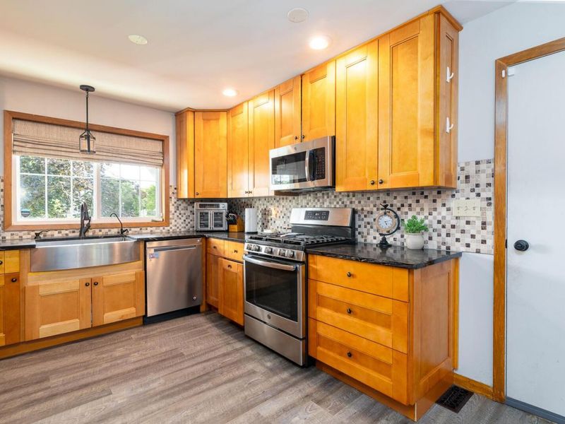6378 Youngland Drive, Columbus, OH 43228 Photo 6