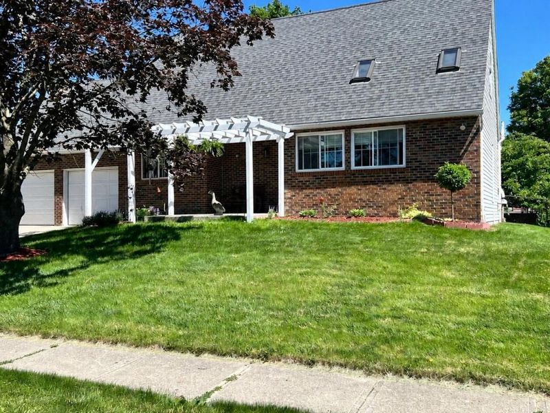 6378 Youngland Drive, Columbus, OH 43228 Photo 7