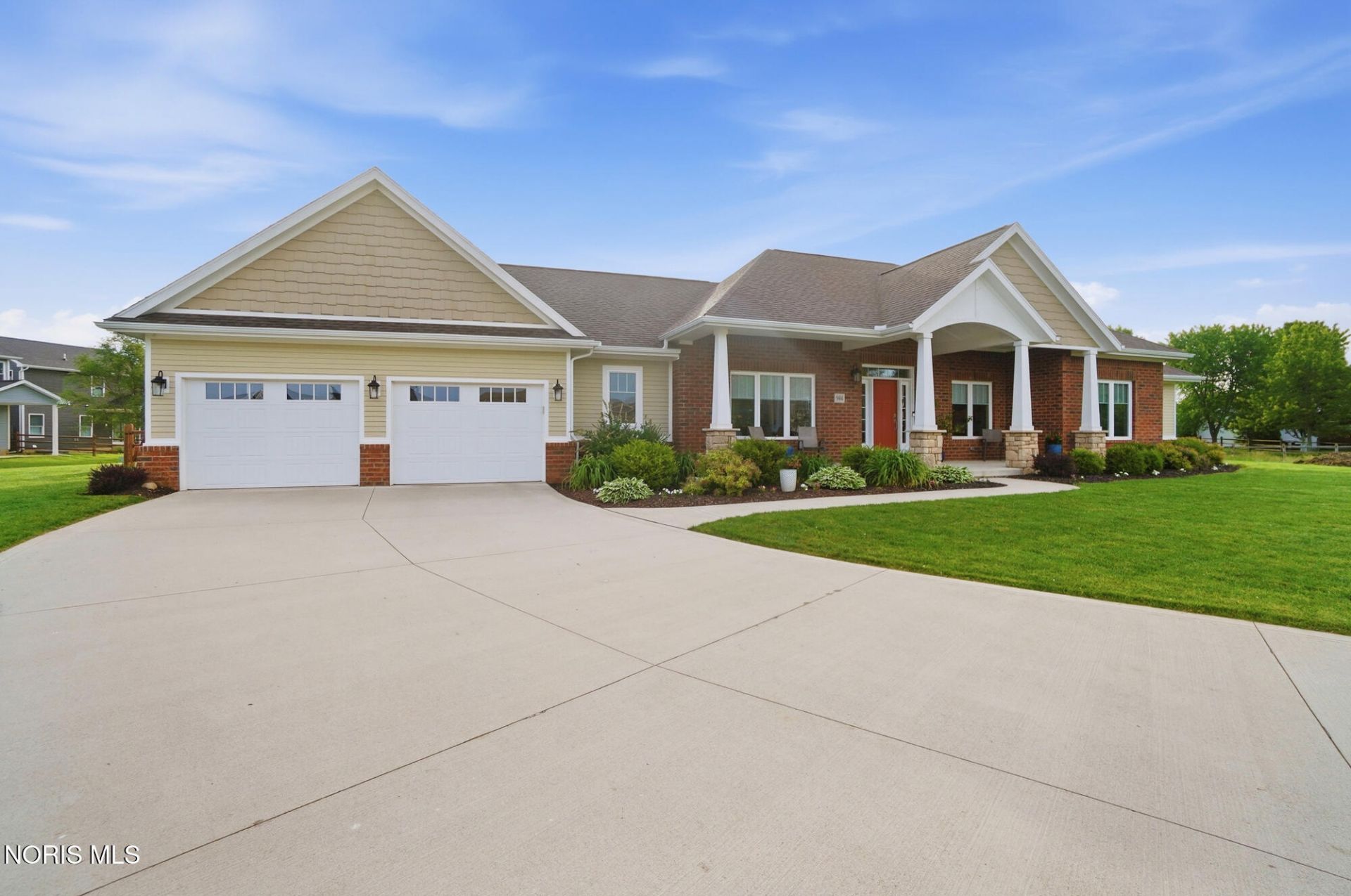 944 Heather Court , Bowling Green, OH 43402 Main Photo