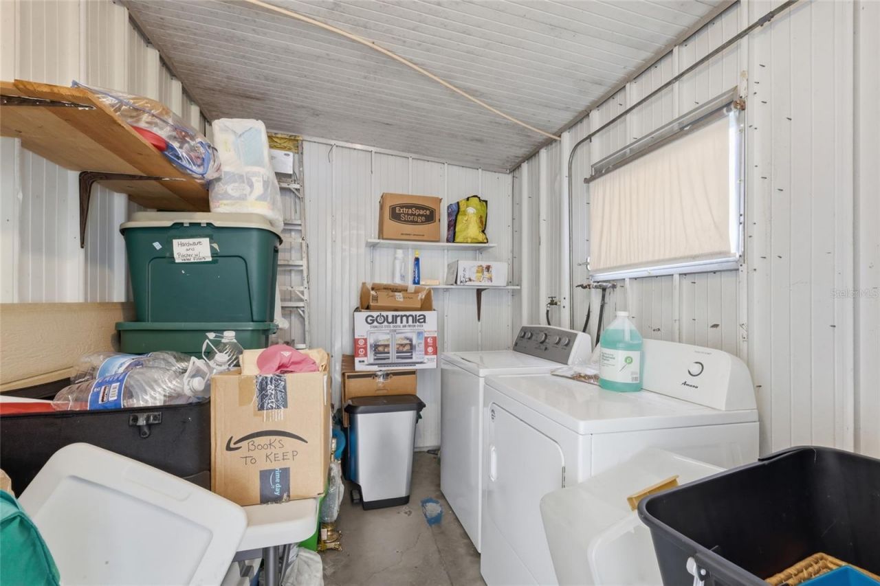 921 Faith Circle E, Unit 6, Bradenton, FL 34212 Photo