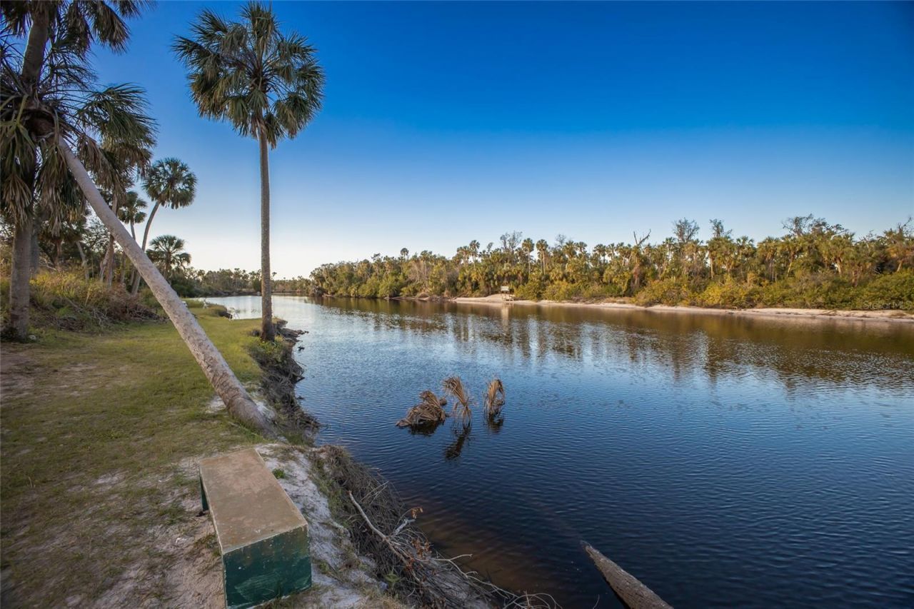 921 Faith Circle E, Unit 6, Bradenton, FL 34212 Photo