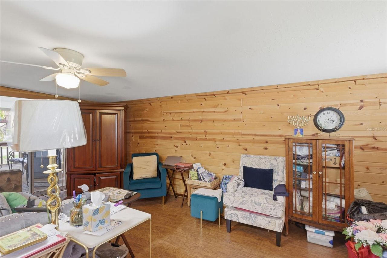 921 Faith Circle E, Unit 6, Bradenton, FL 34212 Photo