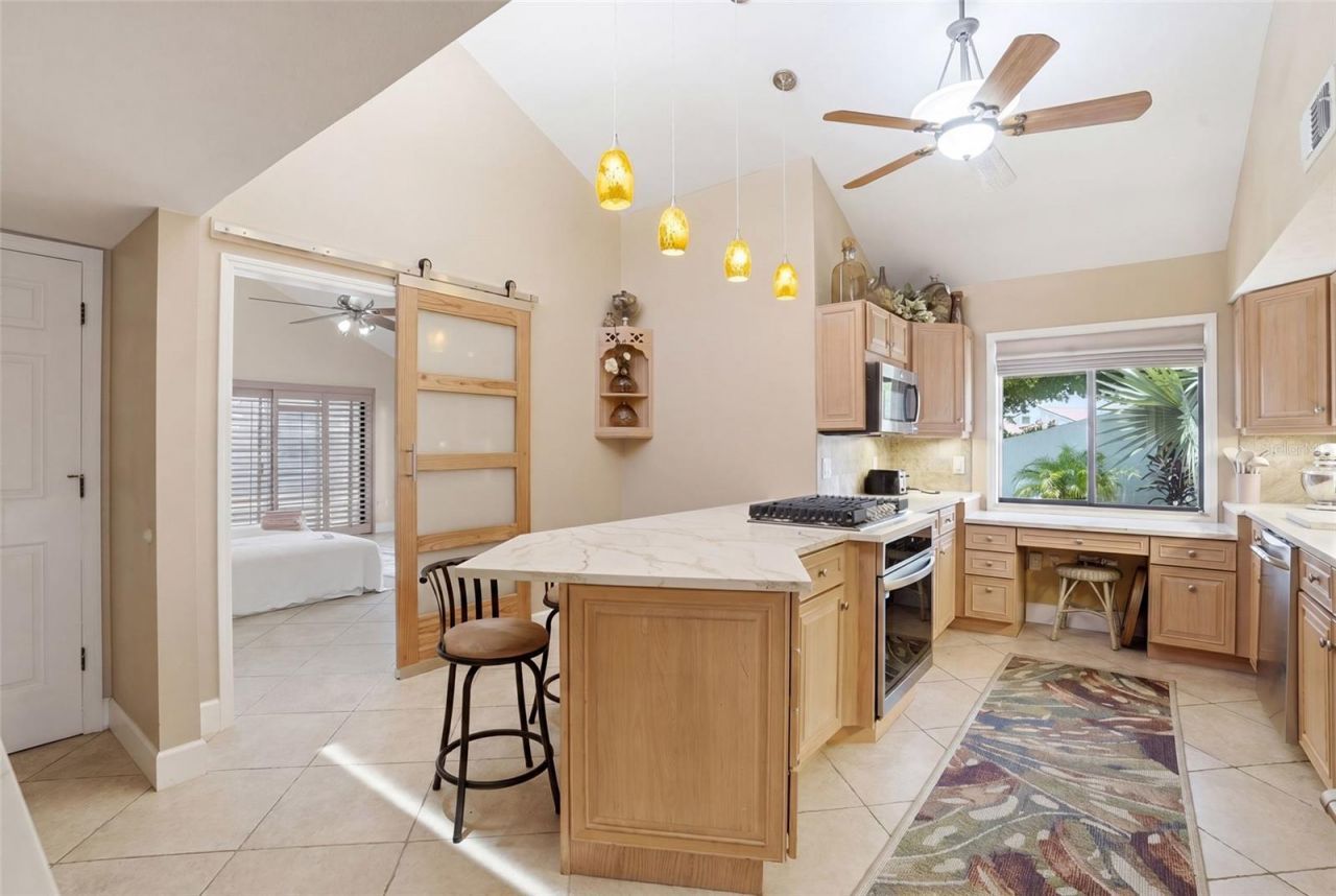25188 Marion Avenue, Unit 10, Punta Gorda, FL 33950 Photo