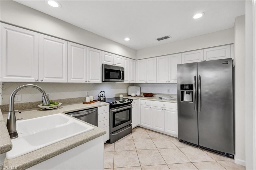 9261 Palmetto Ridge Dr, Unit 102, Estero, FL 34135 Photo