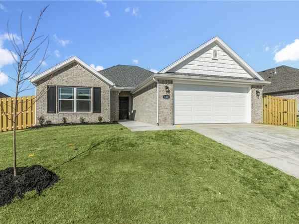 460 Willow Drive , Centerton, AR 72719