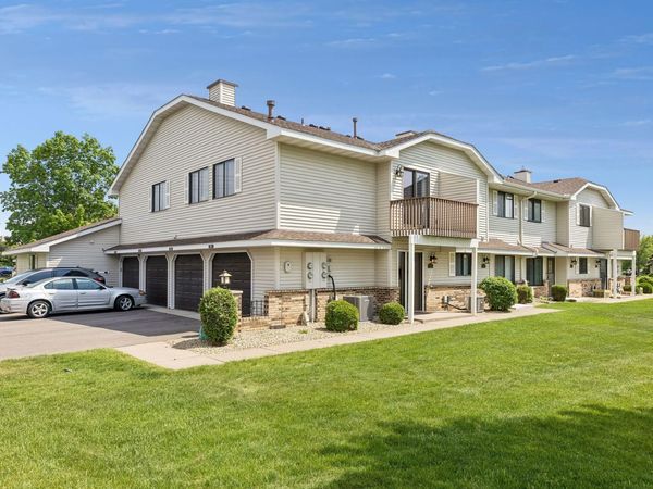 7515 Vinewood Court N, Maple Grove, MN 55311
