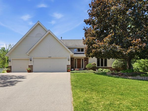 10825 46th Place N, Plymouth, MN 55442