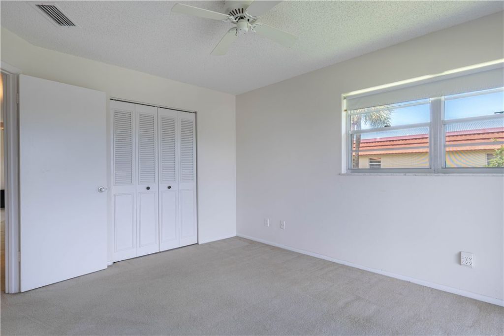 75 Royal Oak Court, Unit 202, Vero Beach, FL 32962 Photo