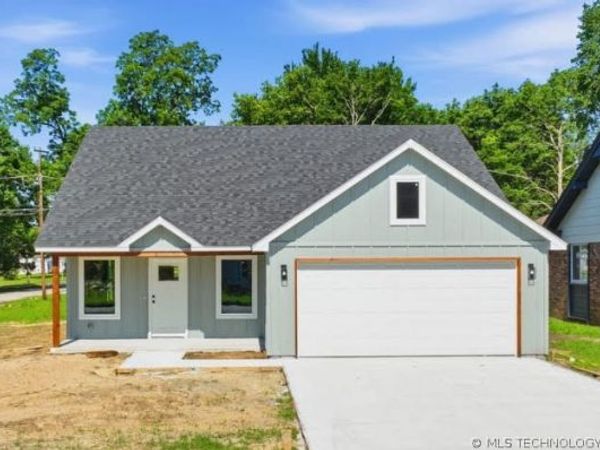 724 S Muskogee Street , Sapulpa, OK 74066