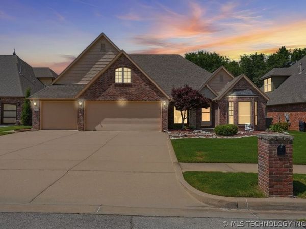 3117 E 143rd Street S, Bixby, OK 74008