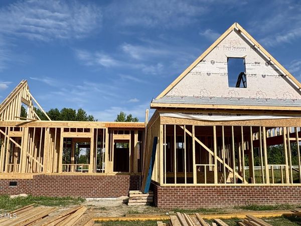 7655 Sweetwater Drive , Nashville, NC 27856