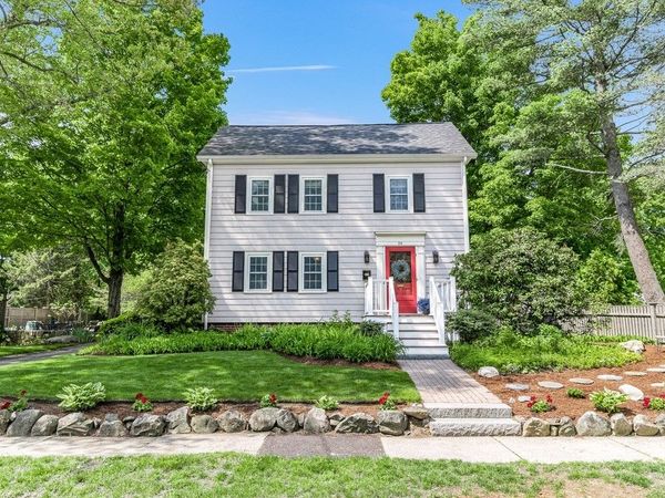 38 Berkeley St, Reading, MA 01867