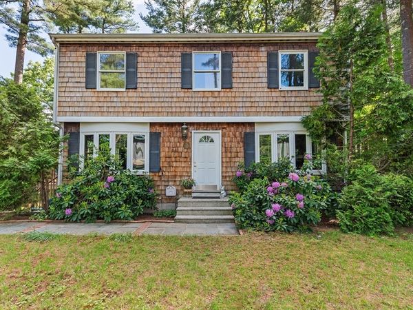 7 Sharon Ave, Norfolk, MA 02056