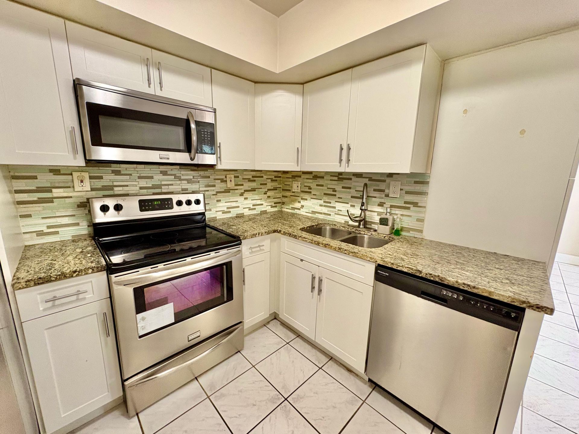 10774 SW 175th Terrace, Miami, FL 33157 Photo