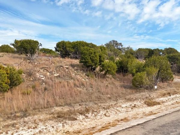 1064 County Road 407a , Nemo, TX 76070