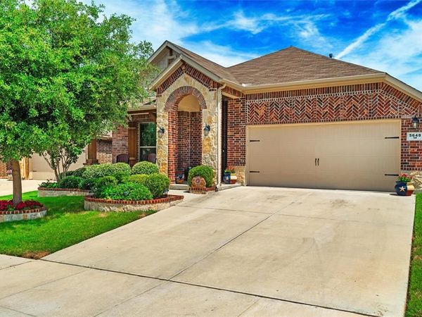 5648 Salt Springs Drive , Fort Worth, TX 76179