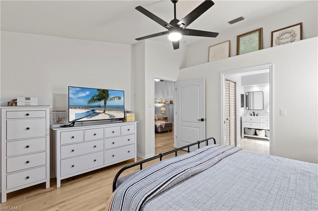 8330 Ibis Cove Cir, Unit B242, Naples, FL 34119 Photo