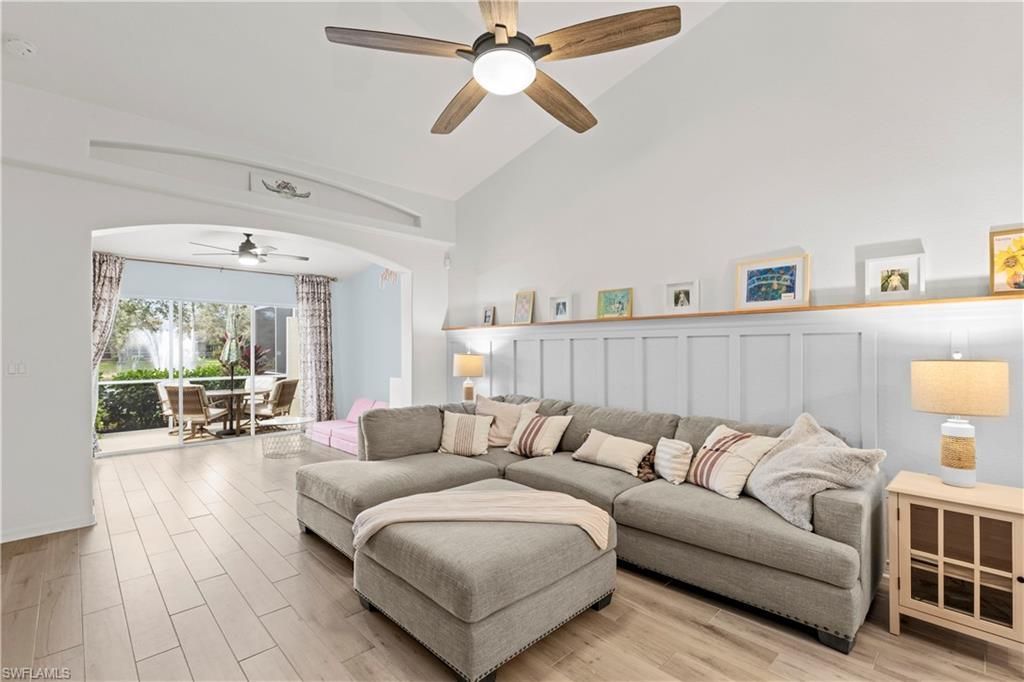 8330 Ibis Cove Cir, Unit B242, Naples, FL 34119 Photo
