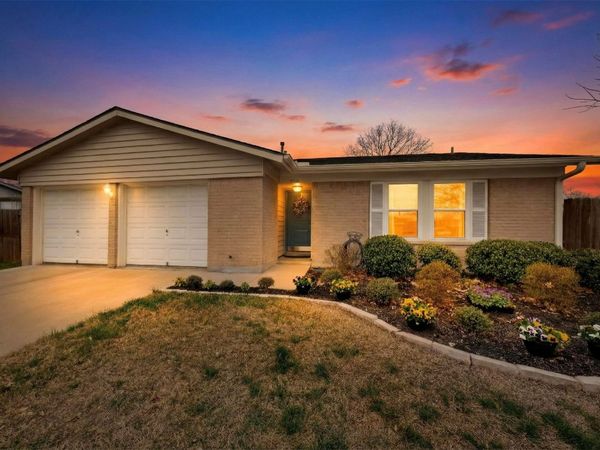 1306 Lawnmont DR , Round Rock, TX 78664