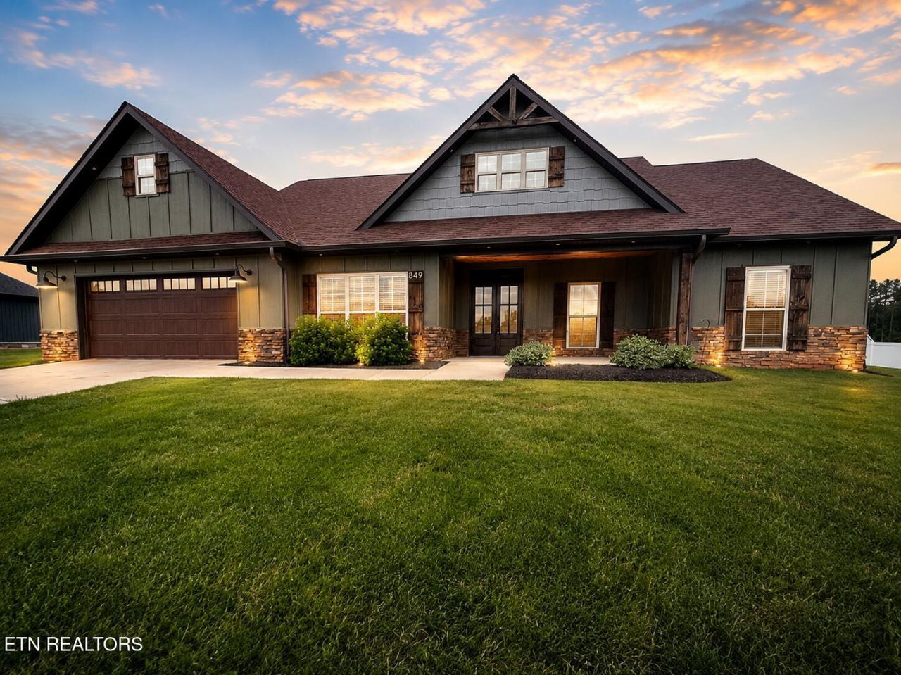 849 Pinebrooke Drive, Maryville, TN 37801 Main Photo