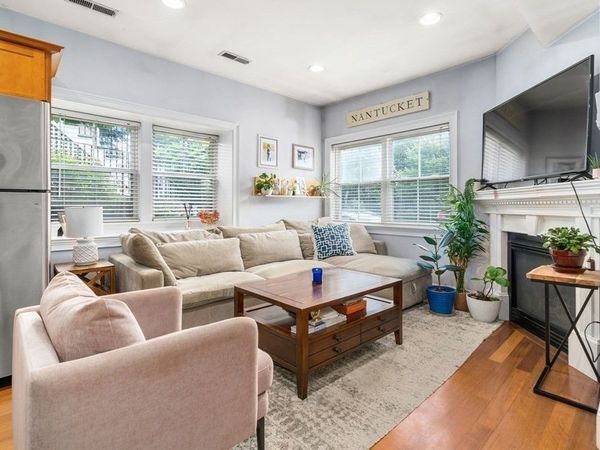 394 E Eighth, Unit 1, Boston, MA 02127