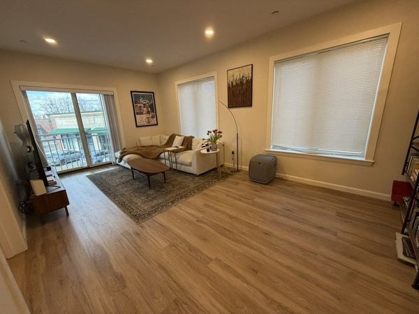 458 Washington St, Unit 103, Boston, MA 02135