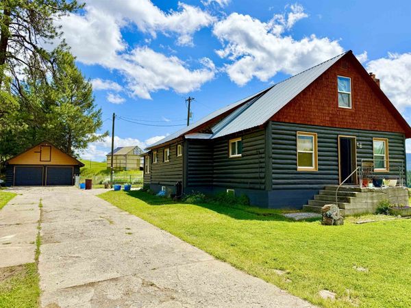 2498 Burgess Rd Rd, Addy, WA 99101
