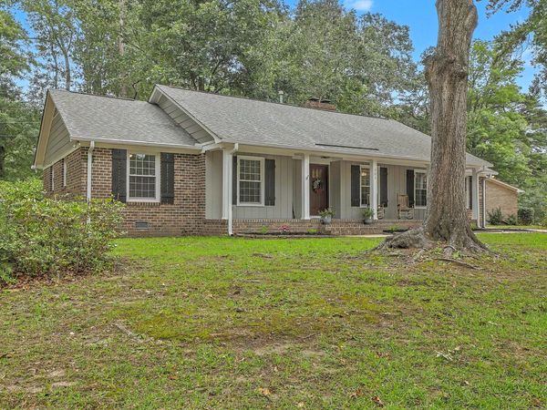 203 Shaftesbury Lane, Summerville, SC 29485