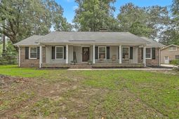 203 Shaftesbury Lane photo 4