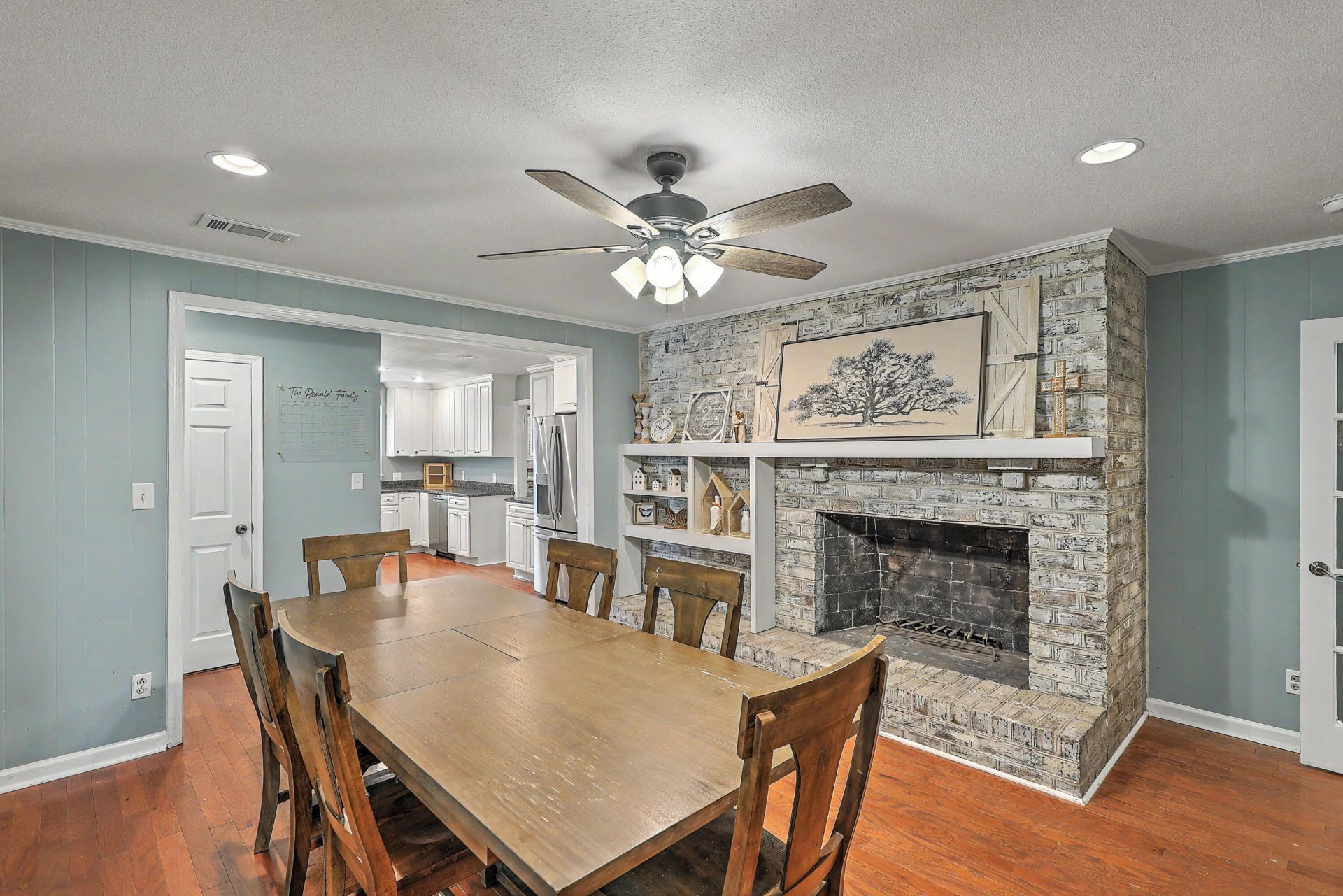 203 Shaftesbury Lane Photo 21