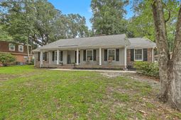 203 Shaftesbury Lane photo 4