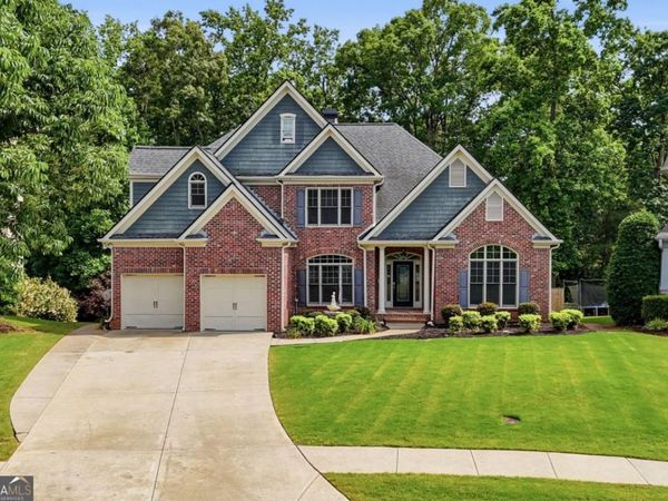 715 Crescent Circle, Canton, GA 30115
