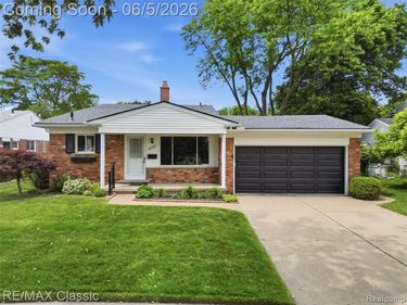 40874 Ivywood Lane, Plymouth Twp, MI 48170