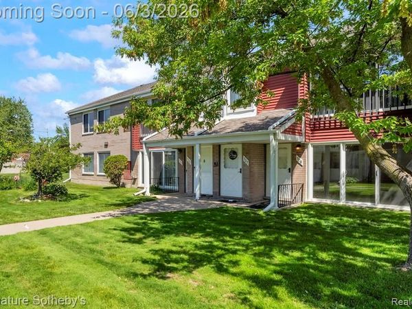 508 Sunset Lane, St. Clair Shores, MI 48082
