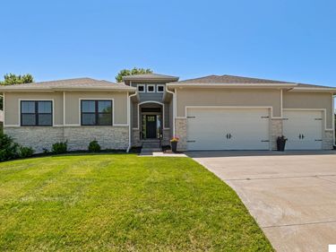 7816 N 160th Circle, Bennington, NE 68007