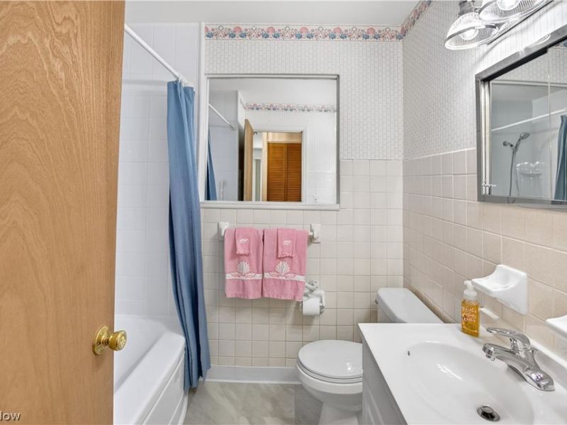 4307 W 146th Street , Cleveland, OH 44135 Photo 20