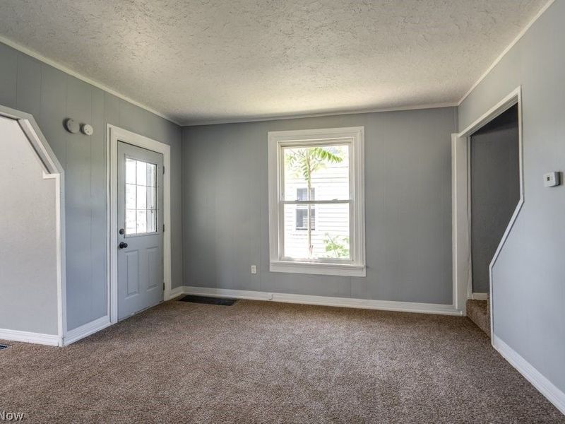 36 21st Street NW, Barberton, OH 44203 Photo 11