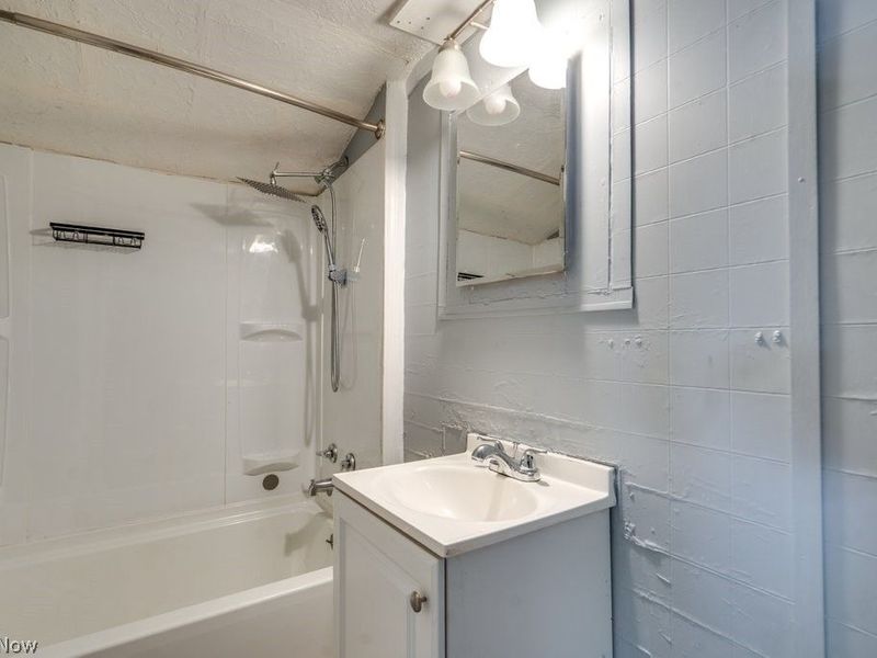 36 21st Street NW, Barberton, OH 44203 Photo 22
