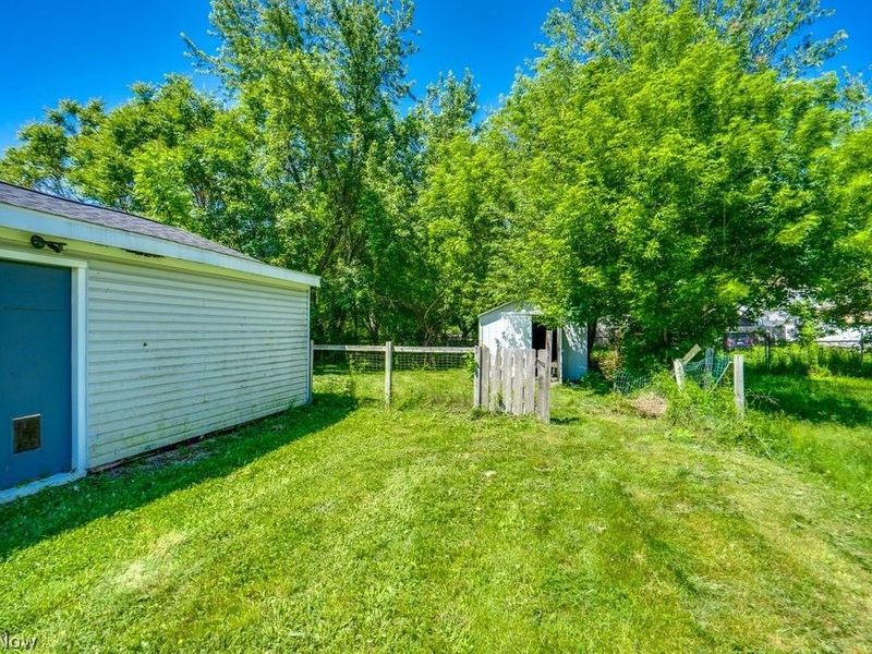36 21st Street NW, Barberton, OH 44203 Photo 4