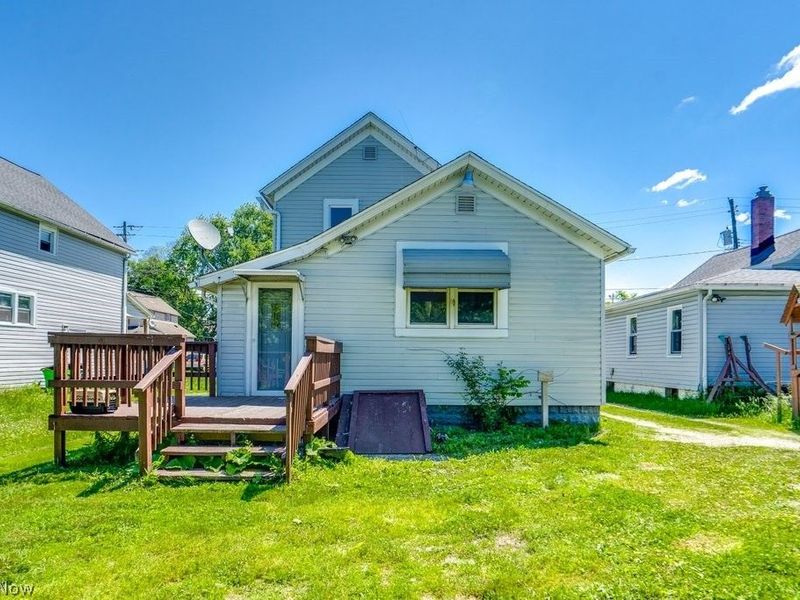 36 21st Street NW, Barberton, OH 44203 Photo 5