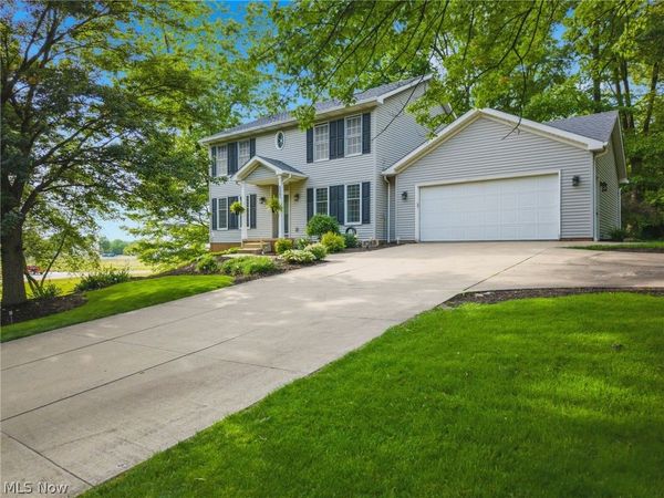 5265 Eastlake Street NW, North Canton, OH 44720
