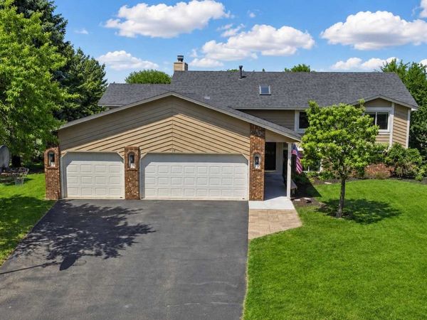 1136 Westbury Circle, Eagan, MN 55123