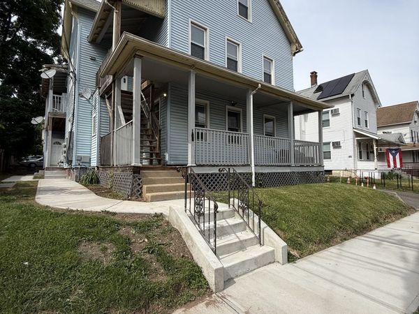 125 Columbia , Unit 2FF, New Britain, CT 06052