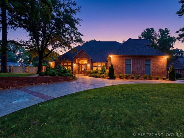 6635 E 107th Street , Tulsa, OK 74133