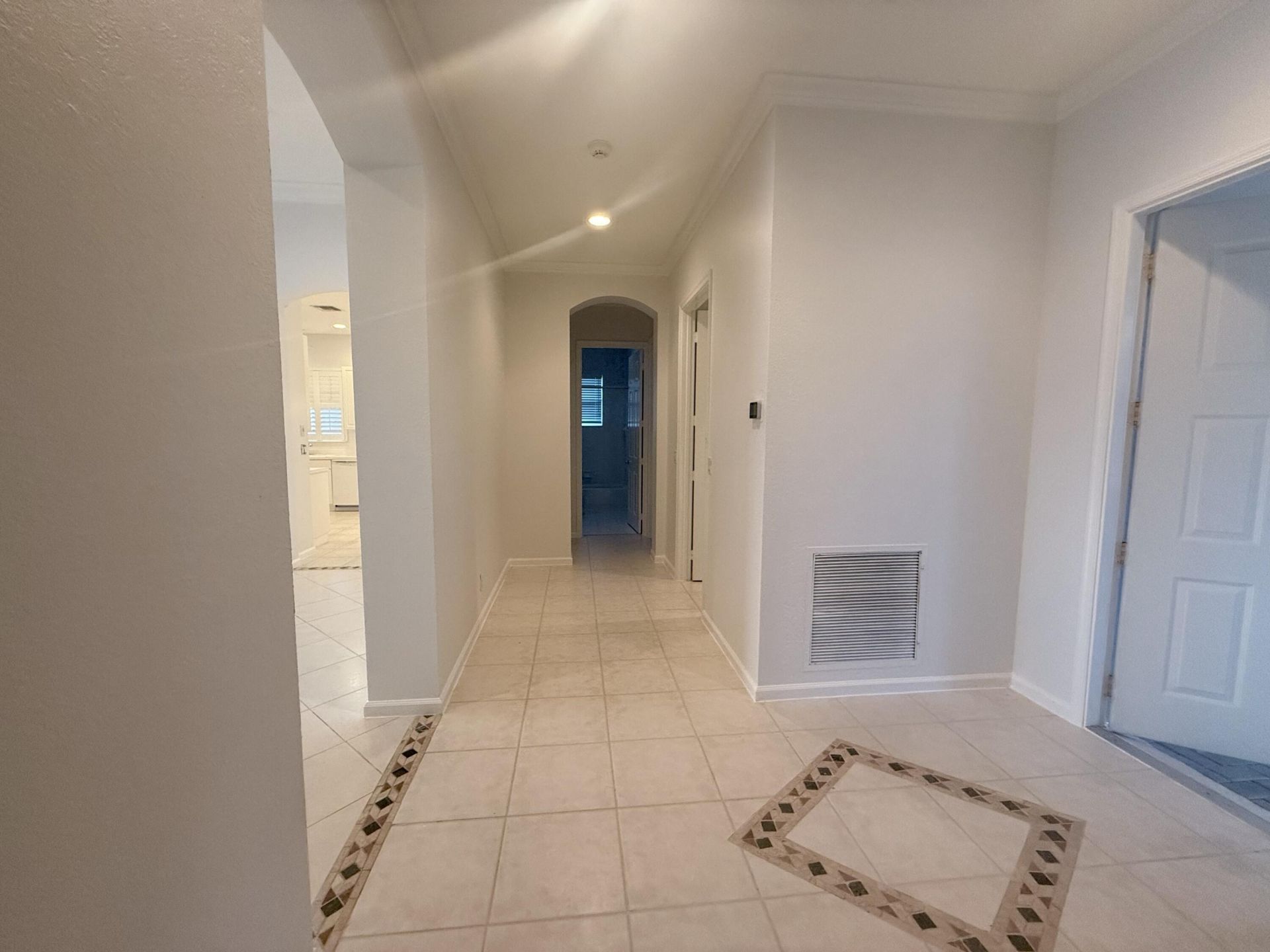9041 Bay Harbour Circle, West Palm Beach, FL 33411 Photo