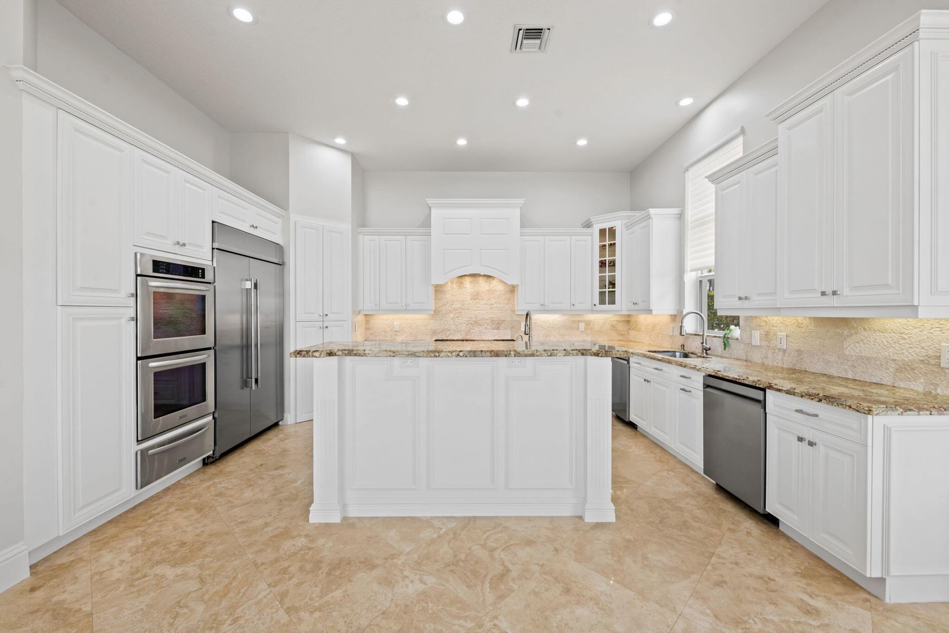1261 NE 27th Way, Pompano Beach, FL 33062 Photo